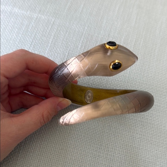 Elegant Snake Bracelet for Reptile Enthusiasts